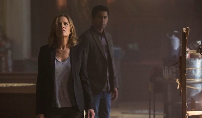 Kim Dickens as Madison and Cliff Curtis as Travis - Fear the Walking Dead (Justin Lubin/AMC)