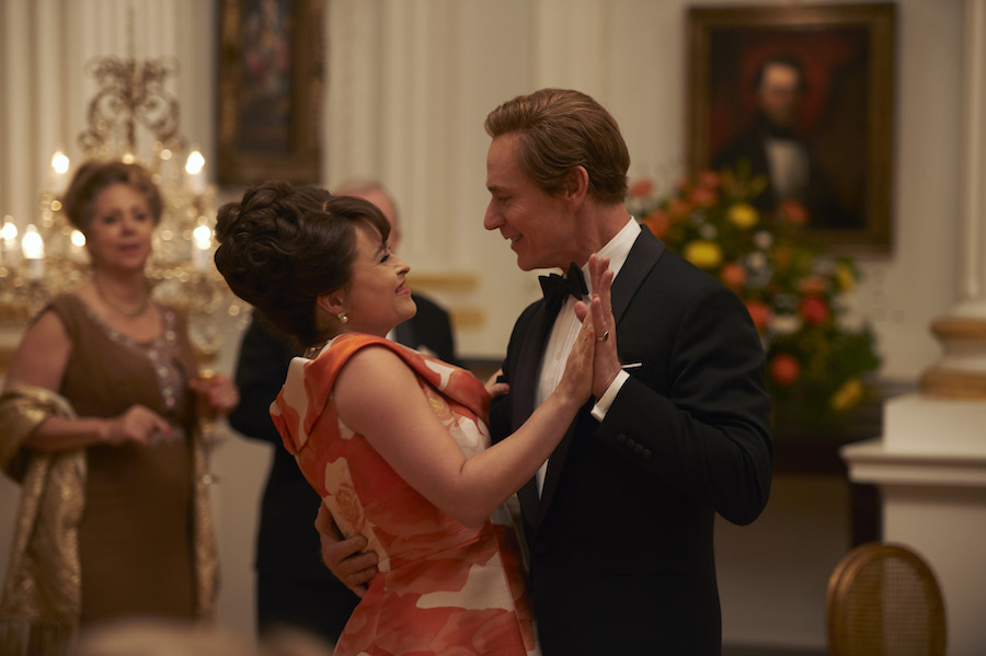 Netflix Uk Tv Review The Crown Season 3 Where To Watch Online In Uk How To Stream Legally